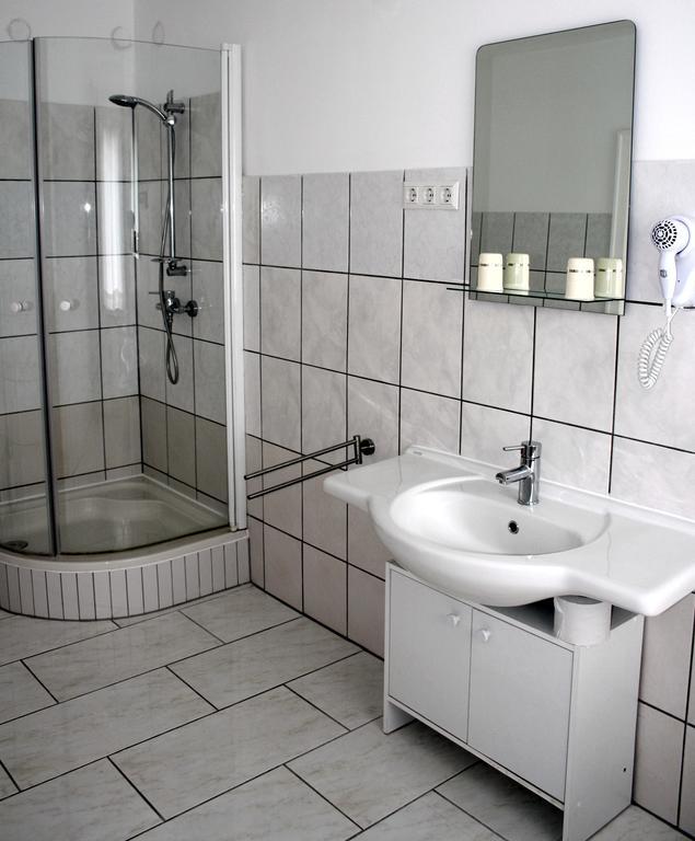 Hotel Zur Heidquelle BRE Extérieur photo