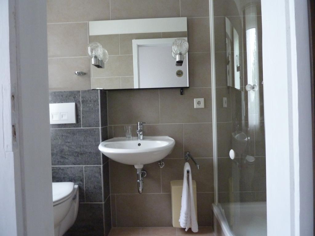 Hotel Zur Heidquelle BRE Extérieur photo